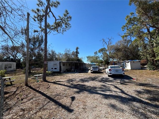 8326 Breeze DR, North Fort Myers, FL 33917