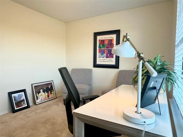 2215 Post RD 2055, Austin, TX 78704