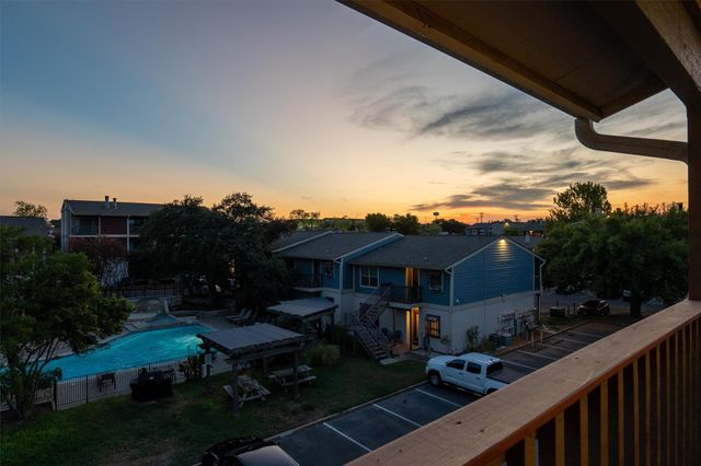 2215 Post RD 2055, Austin, TX 78704