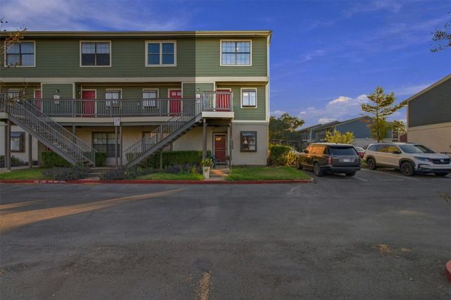 2215 Post RD 2055, Austin, TX 78704