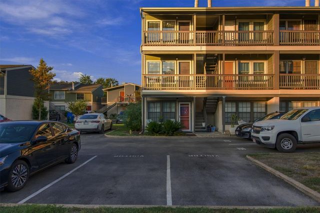2215 Post RD 2055, Austin, TX 78704