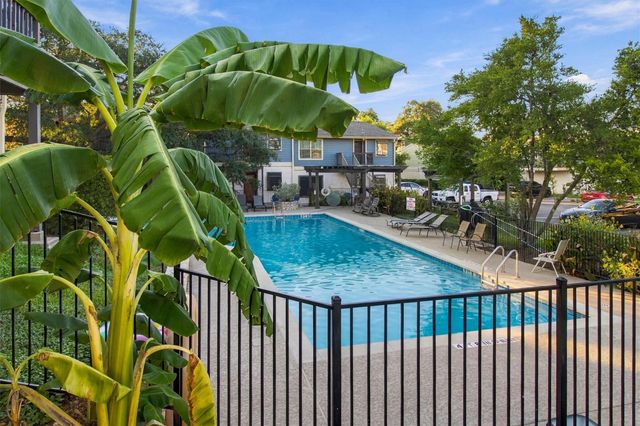 2215 Post RD 2055, Austin, TX 78704