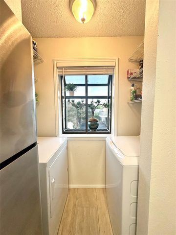 2215 Post RD 2055, Austin, TX 78704