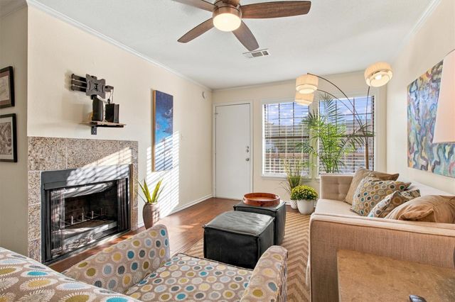 2215 Post RD 2055, Austin, TX 78704
