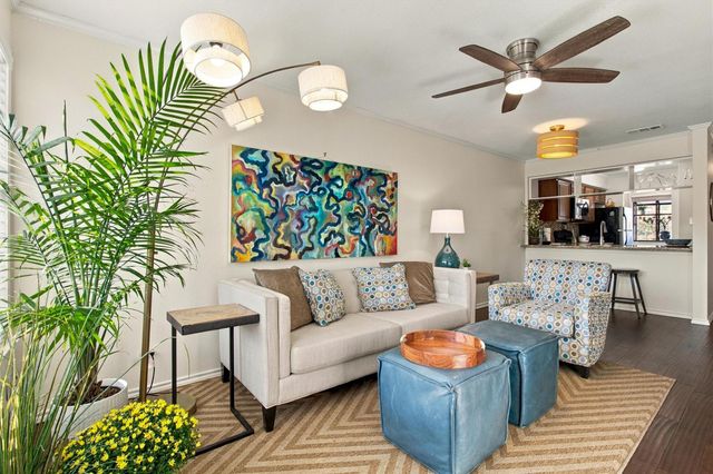 2215 Post RD 2055, Austin, TX 78704