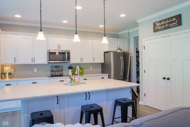 15960 Trestle Drive, Westfield, IN 46074