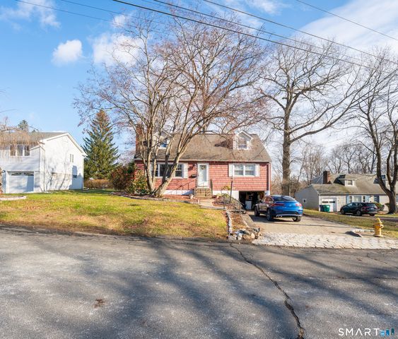 20 Oak Ridge Gate, Danbury, CT 06810