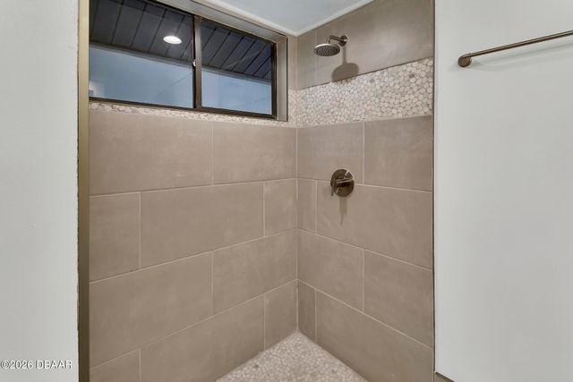 1411 N Beach Street, Ormond Beach, FL 32174