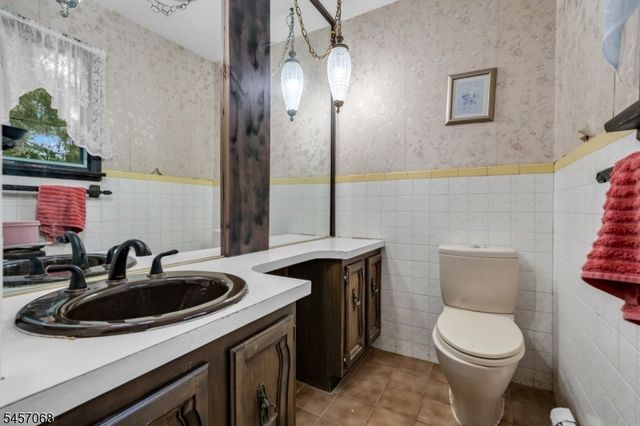 1996 Amwell Rd, Franklin Twp., NJ 08873