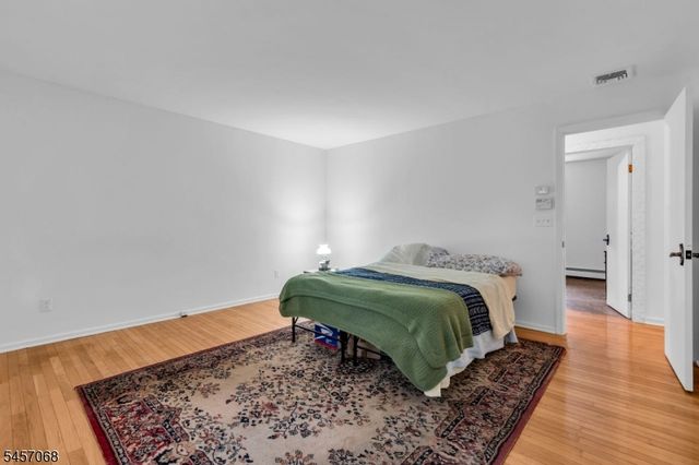 1996 Amwell Rd, Franklin Twp., NJ 08873