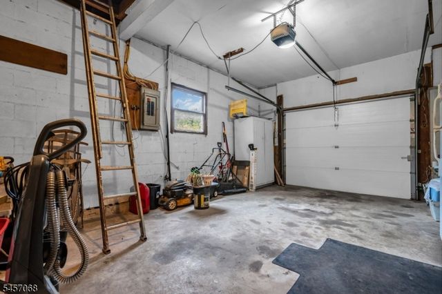 1996 Amwell Rd, Franklin Twp., NJ 08873