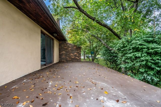 1996 Amwell Rd, Franklin Twp., NJ 08873