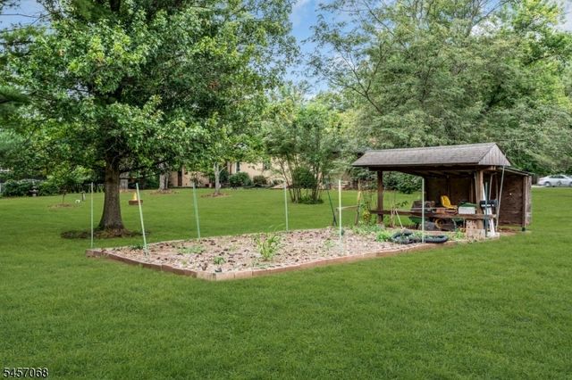 1996 Amwell Rd, Franklin Twp., NJ 08873