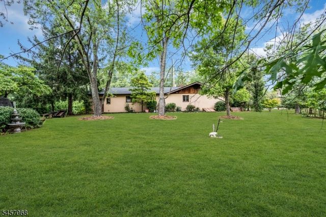 1996 Amwell Rd, Franklin Twp., NJ 08873