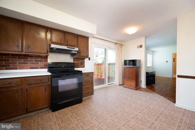 11 WHITEKIRK DRIVE, Wilmington, DE 19808