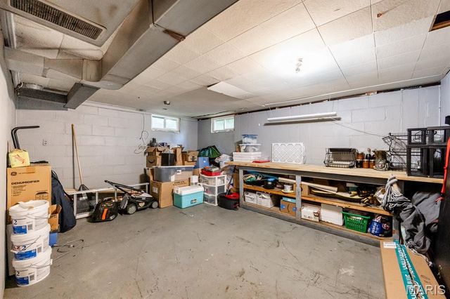 100 N 79th Street, Belleville, IL 62223
