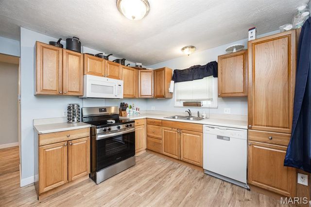100 N 79th Street, Belleville, IL 62223