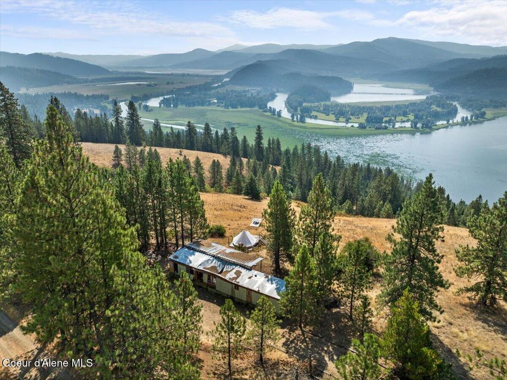 5674 E Holiday Rd, Harrison, ID 83833 photo 3