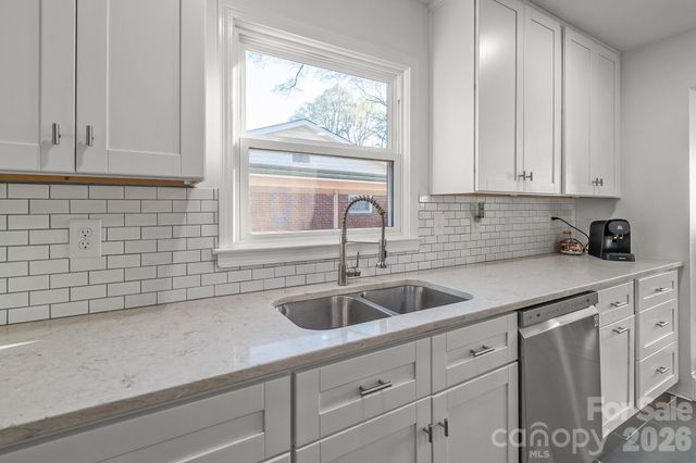 2400 Markham Court, Charlotte, NC 28205