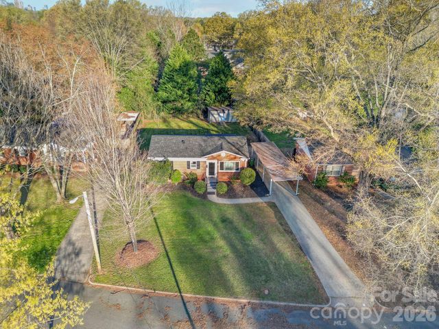 2400 Markham Court, Charlotte, NC 28205
