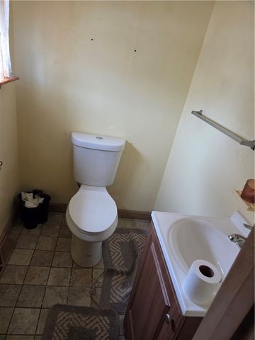 32 Longfellow Drive, Coventry, RI 02816