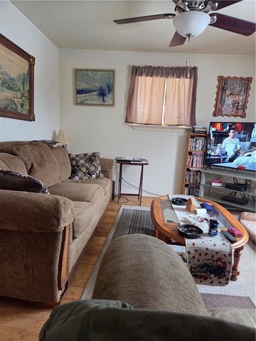 32 Longfellow Drive, Coventry, RI 02816