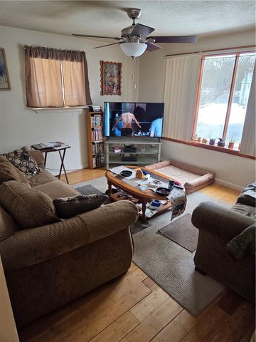 32 Longfellow Drive, Coventry, RI 02816