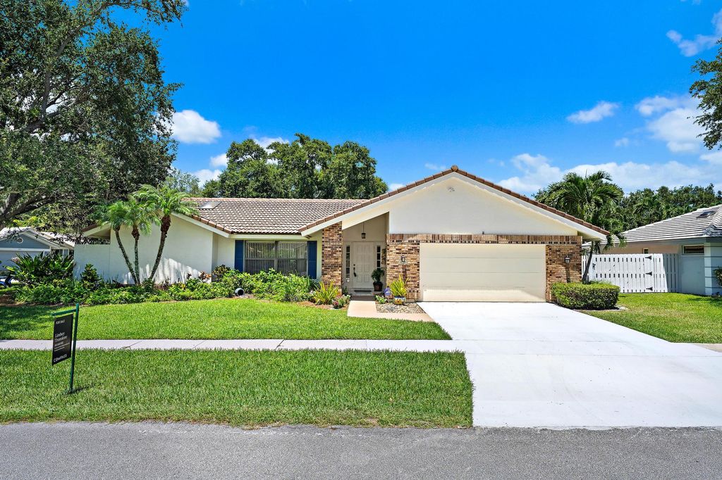 180 Bayberry Place, Jupiter, FL 33458