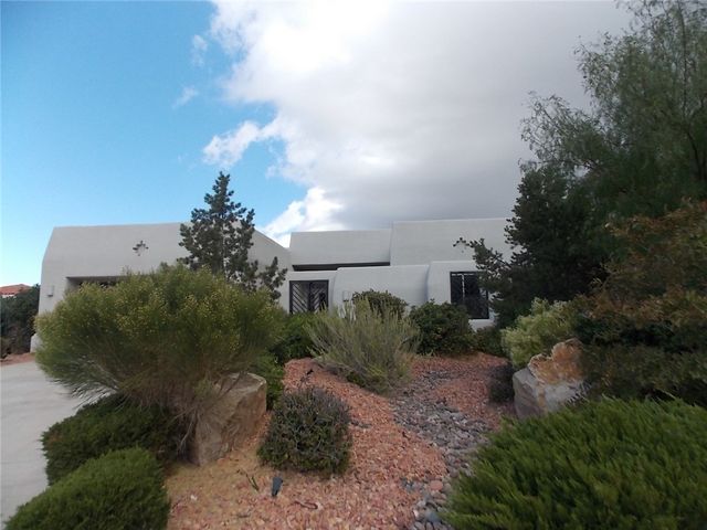 5601 BURNING TREE Drive, El Paso, TX 79912
