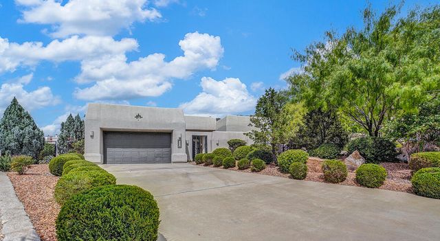5601 BURNING TREE Drive, El Paso, TX 79912