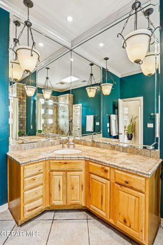 5601 BURNING TREE Drive, El Paso, TX 79912