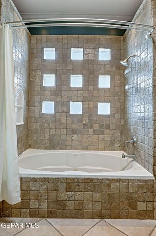 5601 BURNING TREE Drive, El Paso, TX 79912