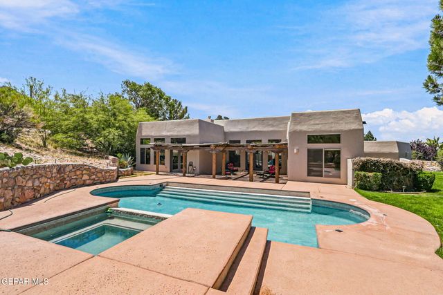 5601 BURNING TREE Drive, El Paso, TX 79912
