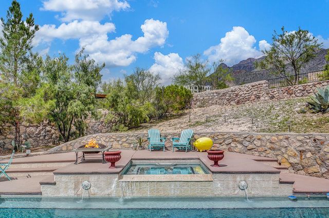 5601 BURNING TREE Drive, El Paso, TX 79912