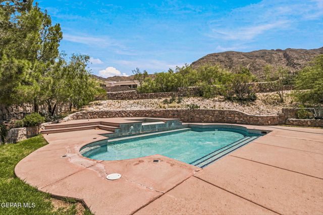 5601 BURNING TREE Drive, El Paso, TX 79912