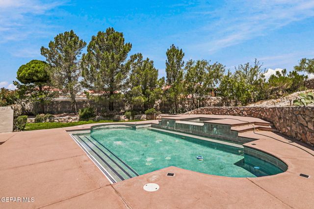 5601 BURNING TREE Drive, El Paso, TX 79912
