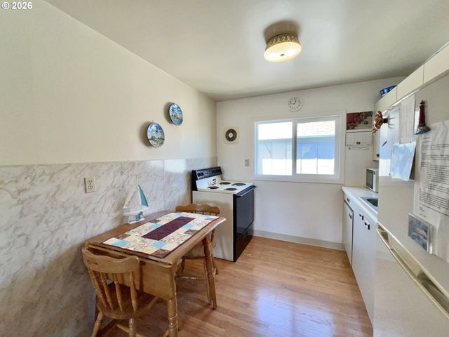 40 Avenue U 63, Seaside, OR 97138
