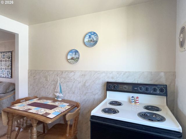40 Avenue U 63, Seaside, OR 97138