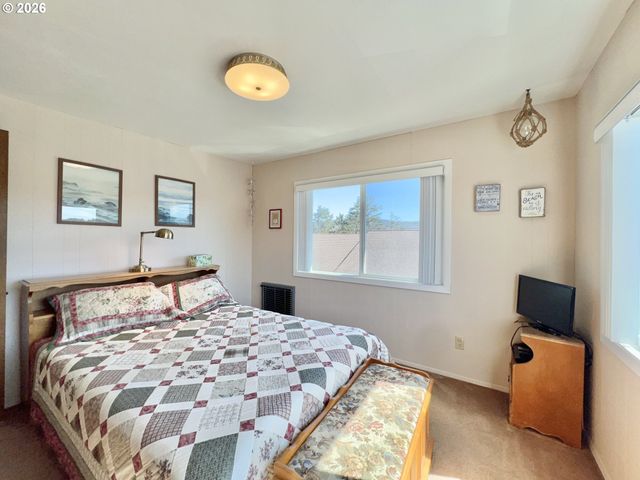 40 Avenue U 63, Seaside, OR 97138
