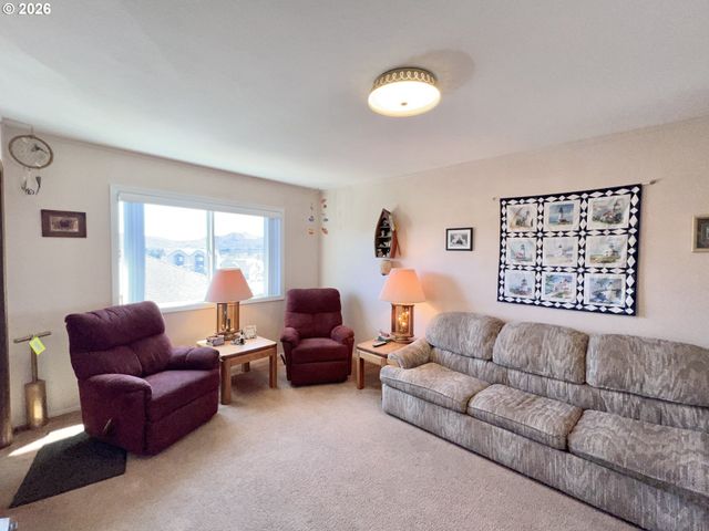40 Avenue U 63, Seaside, OR 97138