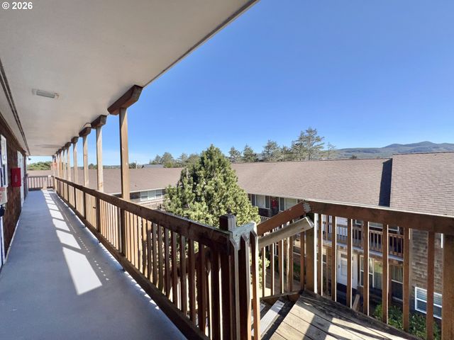 40 Avenue U 63, Seaside, OR 97138