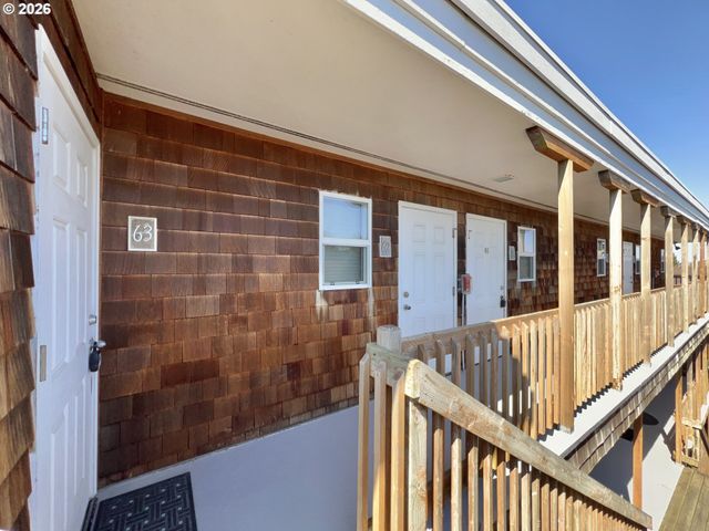 40 Avenue U 63, Seaside, OR 97138