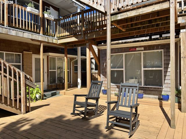 40 Avenue U 63, Seaside, OR 97138