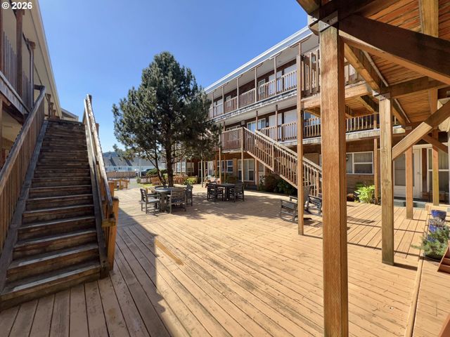 40 Avenue U 63, Seaside, OR 97138