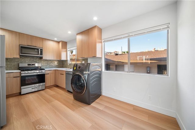 936 Centennial 6, Los Angeles, CA 90012