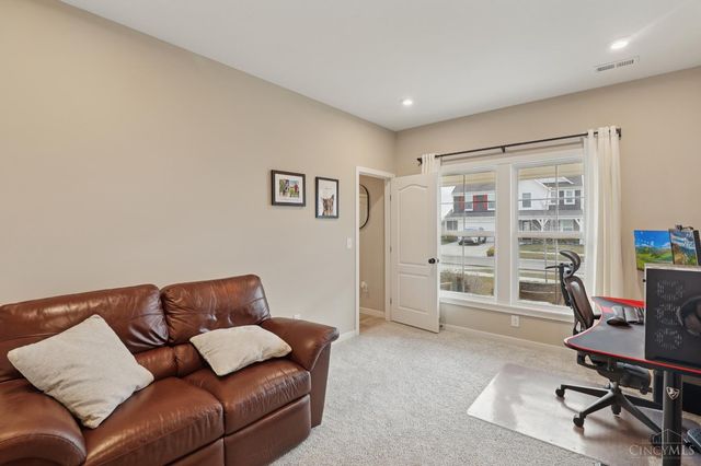 2063 Harvest Meadows Avenue, Batavia, OH 45103