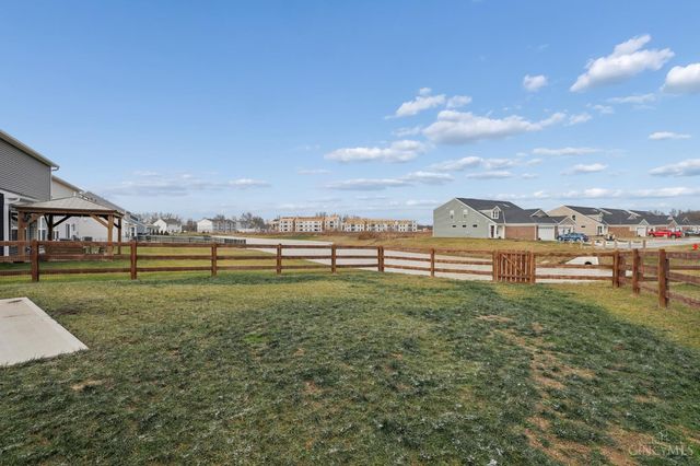 2063 Harvest Meadows Avenue, Batavia, OH 45103