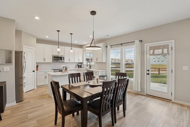 2063 Harvest Meadows Avenue, Batavia, OH 45103