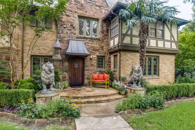 1109 Lausanne Avenue, Dallas, TX 75208