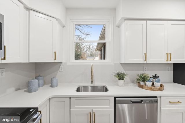 4404 MILLER RD, Wilmington, DE 19802